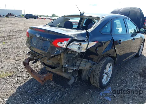 2016 Ford Focus Se z USA, uszkodzony, nr VIN 1FADP3F2XGL243546